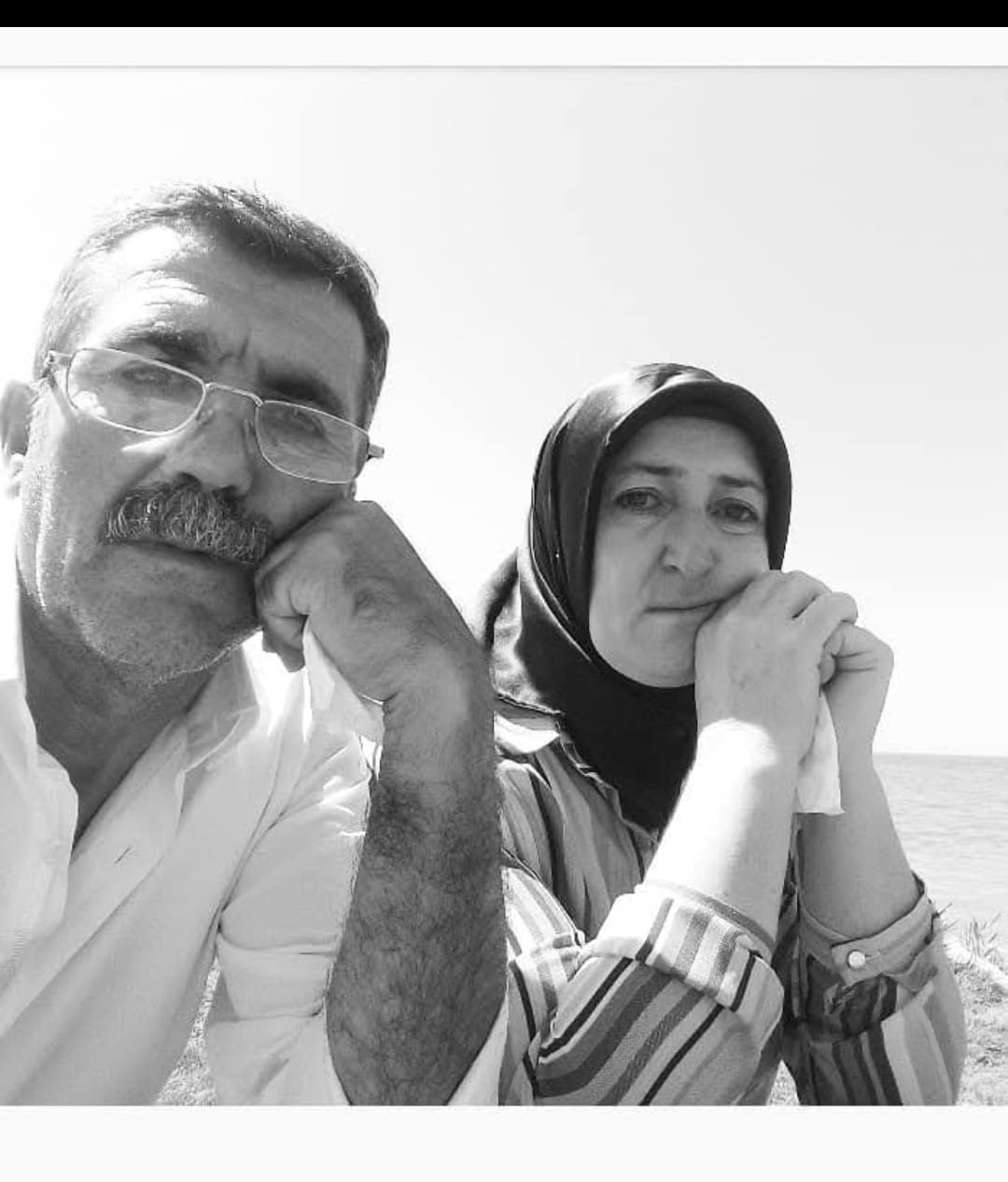 ERKEKLER AĞLAMAZ BE AMCA… AĞLAMA